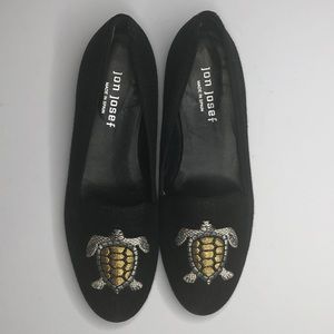 Jon Josef Gatsby Tortuga turtle flats size 7.5